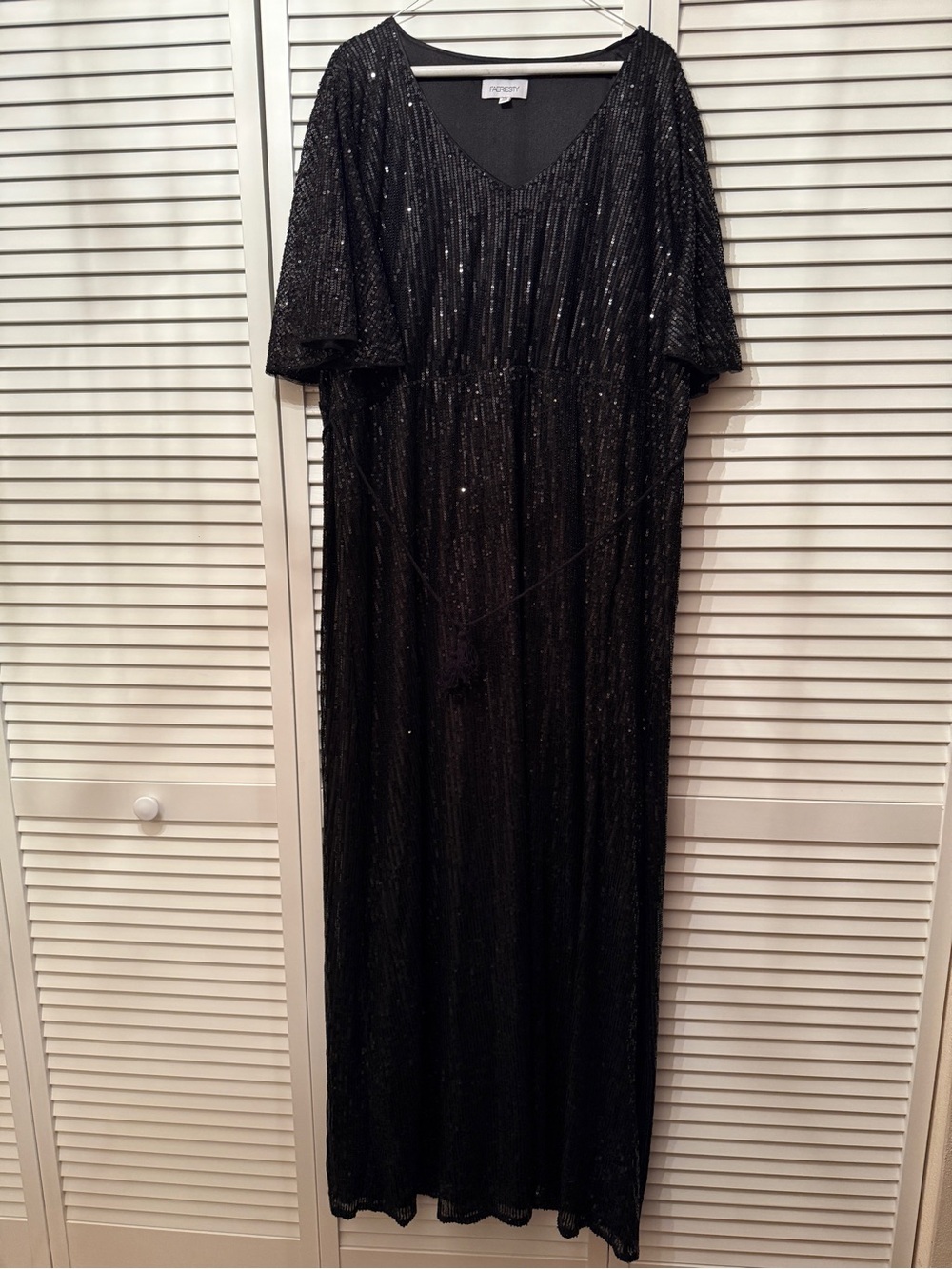Black Sequin V-Neck Maxi Dress - Elegant Evening Gown
